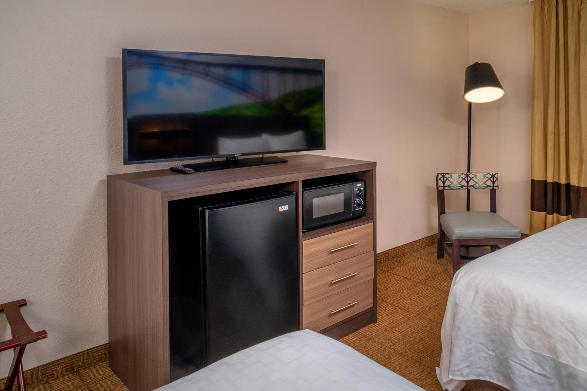 فندق Clarion Pointe بيكلي الغرفة الصورة